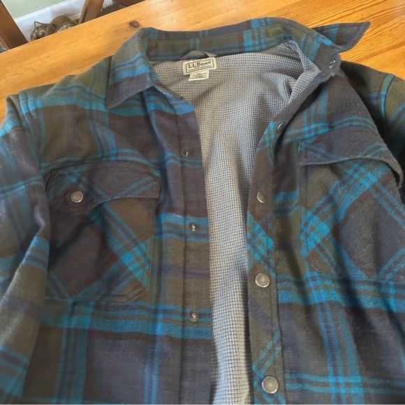 LL Bean thermal lined Blue and Gray Plaid Men's Jacket/Flannel size M - Picture 7 of 9